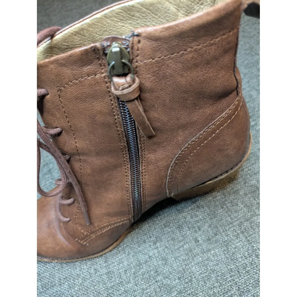 Sofft Women's Brown Leather Ankle Zip Up Boots Bootie Size 10 M Platform Heel